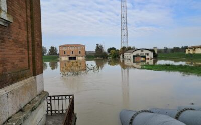 EMILIA CENTRALE, FUNZIONANO LE MANOVRE STRAORDINARIE A BORETTO PER FAR DEFLUIRE LA PIENA